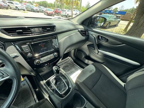 Used 2019 Nissan Rogue Sport S FWD image 18