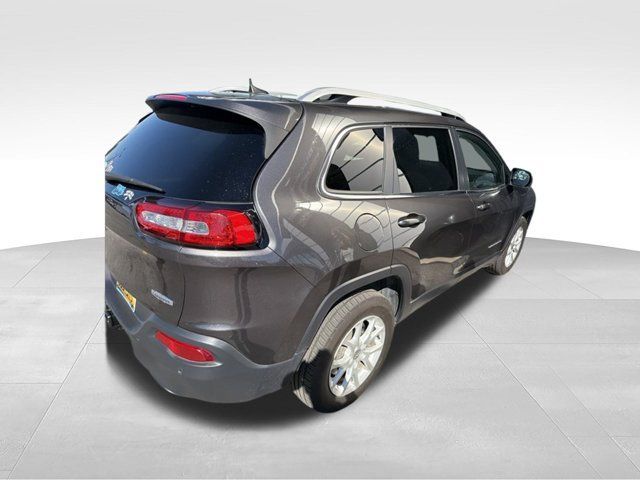 Used 2016 Jeep Cherokee Latitude w/ Safety/Convenience Group AWD/4WD image 3
