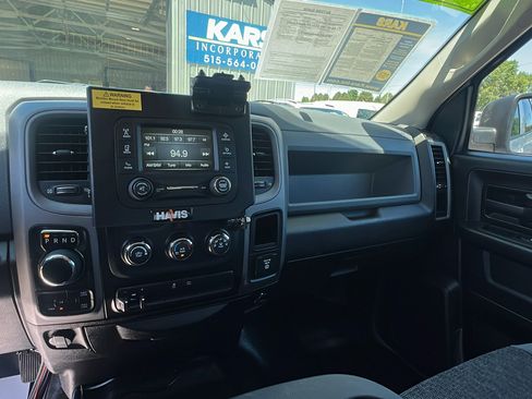 Used 2019 RAM 1500 Tradesman w/ Chrome Appearance Group AWD/4WD image 13