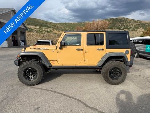 Used 2014 Jeep Wrangler Unlimited Rubicon AWD/4WD image 3