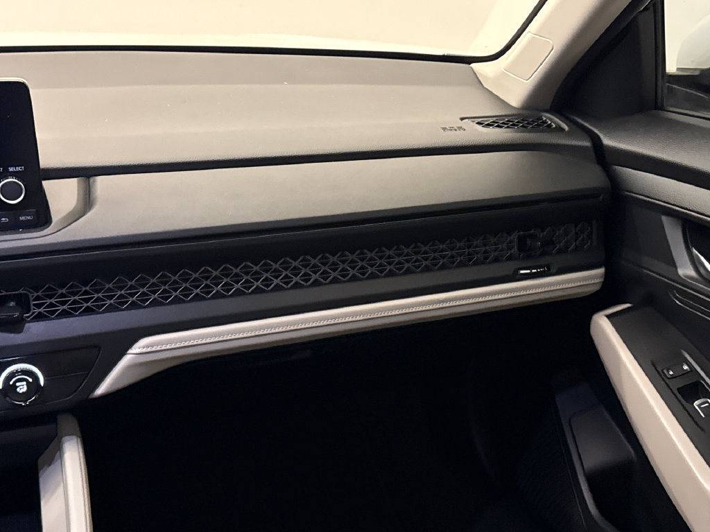 Certified 2024 Honda Accord LX image 15