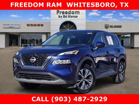 Used 2023 Nissan Rogue SV image 1