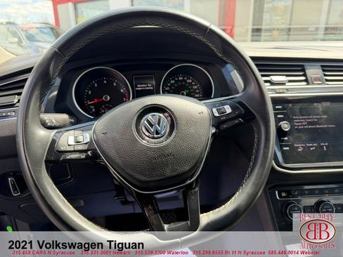Used 2021 Volkswagen Tiguan SE FWD image 13