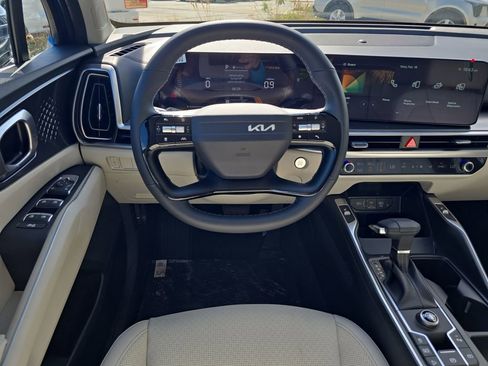 New 2026 Kia Sorento S FWD image 13