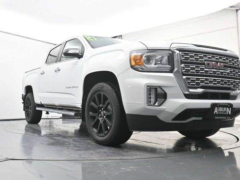 Used 2021 GMC Canyon Denali image 16