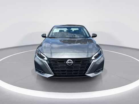 Certified 2025 Nissan Altima 2.5 S FWD image 9