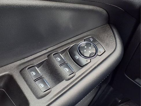 Used 2023 Ford Edge SEL w/ Convenience Package image 18