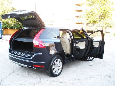 Used 2016 Volvo XC60 T6 Platinum w/ Protection Package AWD/4WD image 22