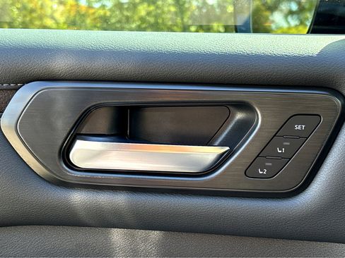 New 2026 Nissan Armada SL image 36