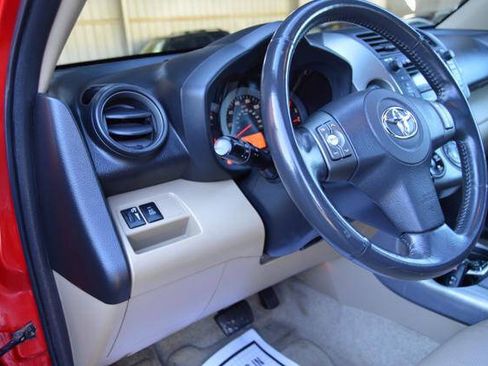 Used 2009 Toyota RAV4 Limited AWD/4WD image 27