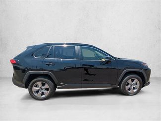 Used 2025 Toyota RAV4 XLE AWD/4WD video 4