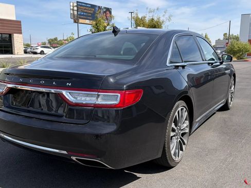 Used 2019 Lincoln Continental Select w/ Continental Climate Package AWD/4WD image 5