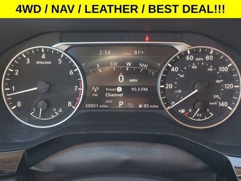 Used 2024 Nissan Pathfinder SL AWD/4WD image 13