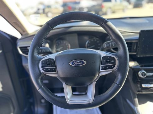 Used 2021 Ford Explorer Limited w/ Equipment Group 301A image 29