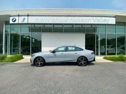 Used 2024 BMW i5 M60 w/ Premium Package AWD/4WD image 1