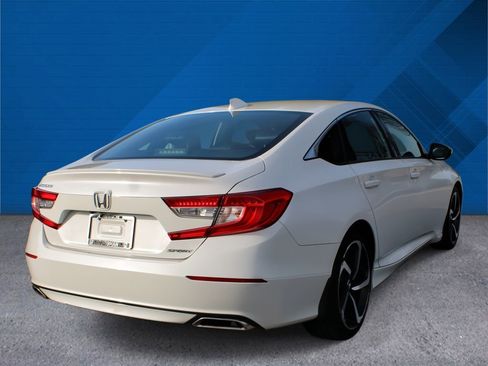 Certified 2018 Honda Accord Sport image 9