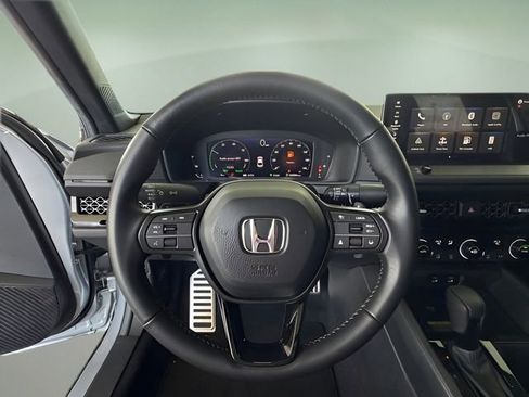 Used 2025 Honda Accord Sport image 16