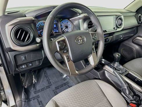 Used 2023 Toyota Tacoma SR5 AWD/4WD image 18