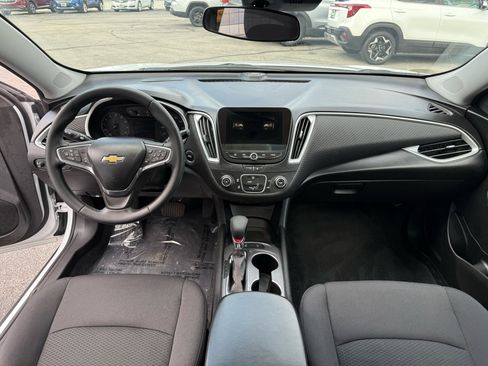 Used 2024 Chevrolet Malibu RS image 16
