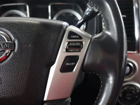 Used 2018 Nissan Titan PRO-4X image 17