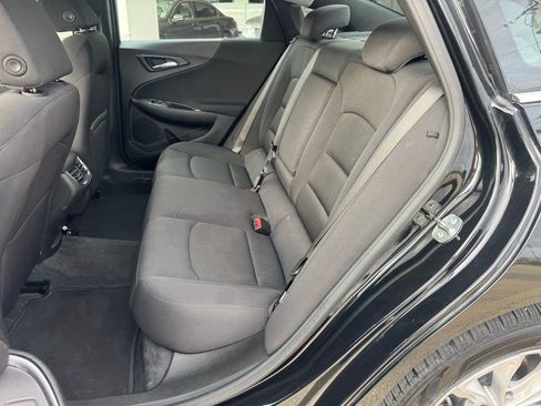 Used 2025 Chevrolet Malibu LT image 17