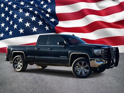 Used 2017 GMC Sierra 1500 SLE w/ SLE Value Package