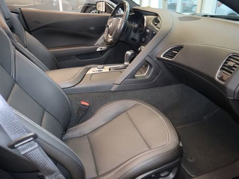 Used 2016 Chevrolet Corvette Stingray w/ Carbon Flash Badge Package image 31