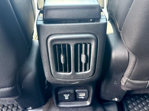 Used 2021 Jeep Compass Latitude w/ Sun and Sound Group AWD/4WD image 22