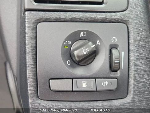 Used 2013 Volvo C70 T5 image 38