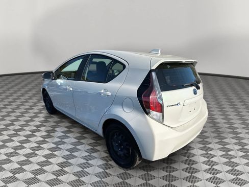 Used 2015 Toyota Prius C One image 5
