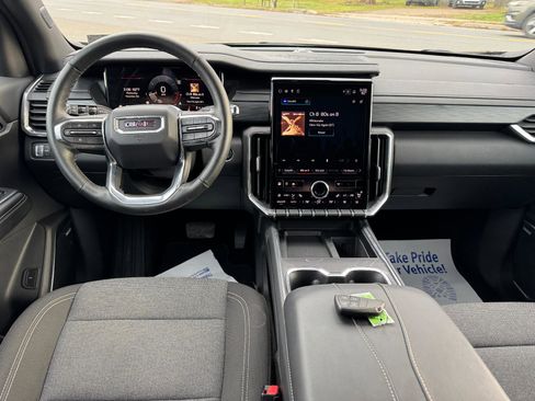 Used 2025 GMC Acadia Elevation image 34