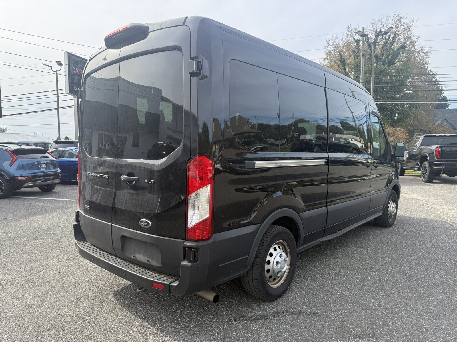 Used 2025 Ford Transit 350 XLT AWD/4WD image 3