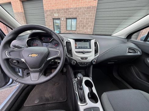 Used 2017 Chevrolet Cruze LS image 17
