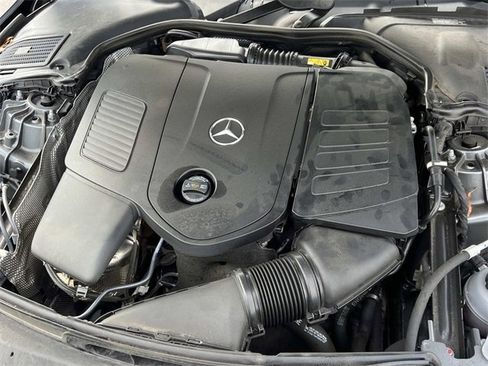 Used 2023 Mercedes-Benz C 300 4MATIC Sedan image 9