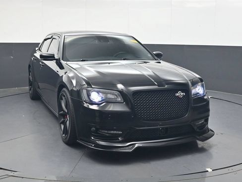 Used 2023 Chrysler 300 C RWD image 2
