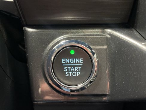 Used 2022 Ford F150 XLT w/ Equipment Group 302A High image 43