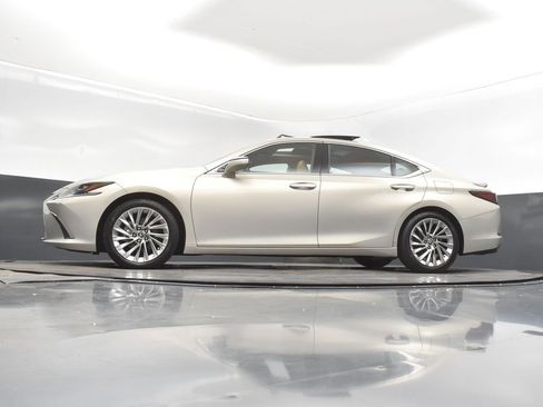 Used 2022 Lexus ES 350 Ultra Luxury FWD image 41