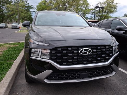 Used 2023 Hyundai Santa Fe SE AWD/4WD image 4