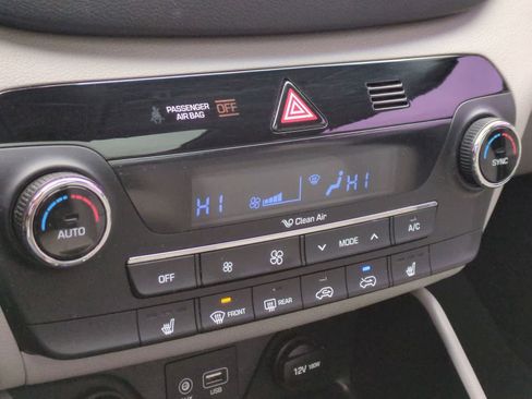 Used 2018 Hyundai Tucson Value FWD image 25