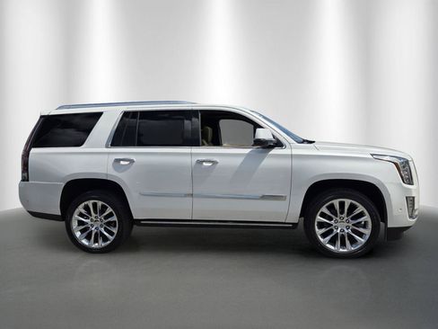 Used 2019 Cadillac Escalade Platinum RWD image 8