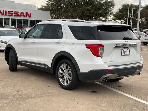 Used 2023 Ford Explorer Limited image 7