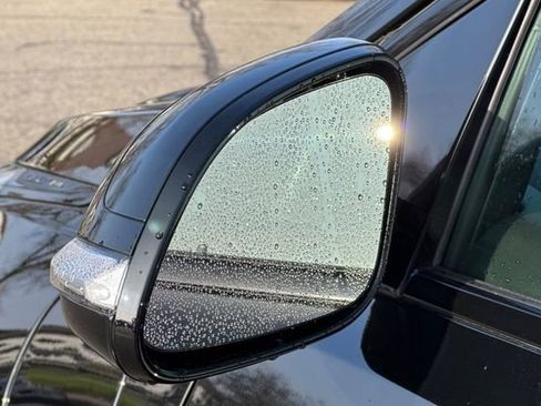 Used 2023 Chevrolet Bolt EUV Premier image 53