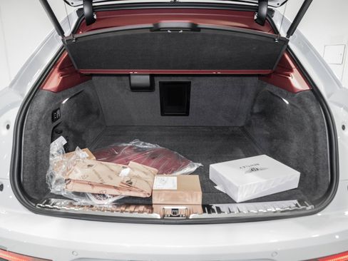 New 2026 Bentley Bentayga Speed image 11