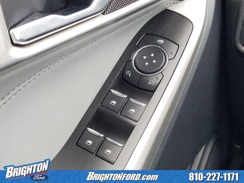 Certified 2022 Ford Explorer XLT w/ Equipment Group 202A image 17