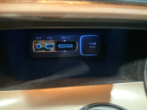 Used 2016 Jeep Grand Cherokee Overland w/ Advanced Technology Group AWD/4WD image 30