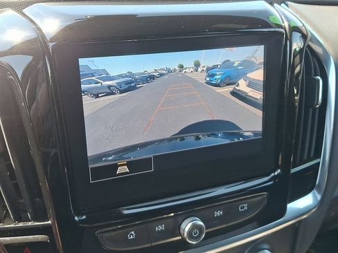 Certified 2023 Chevrolet Traverse LT FWD image 19
