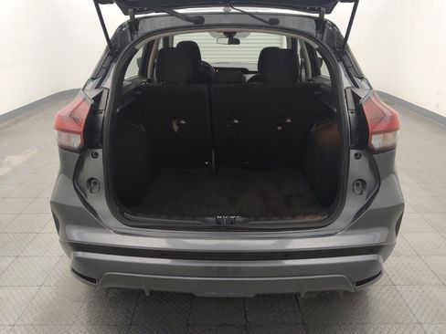Used 2022 Nissan Kicks SV FWD image 29