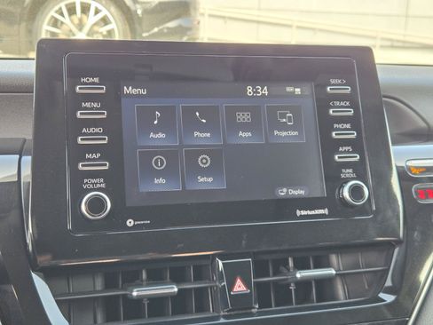 Used 2024 Toyota Camry SE FWD image 7