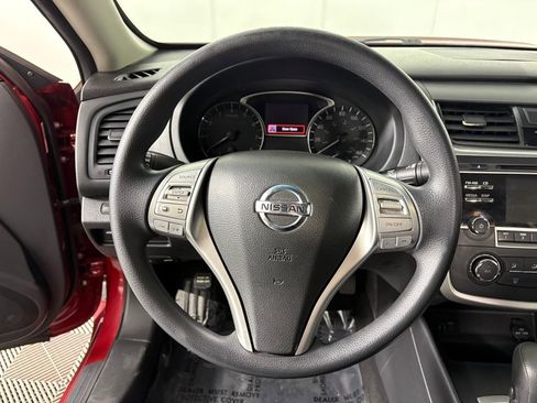 Used 2016 Nissan Altima 2.5 S w/ Power Driver Seat Package image 15