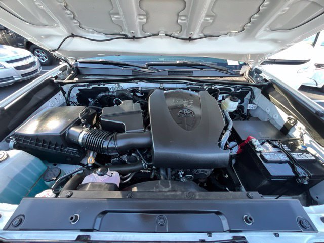 Used 2023 Toyota Tacoma SR AWD/4WD image 14